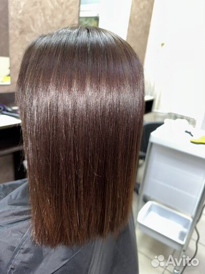 Кератиновое выпрямление волос