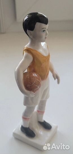 Юный футболист