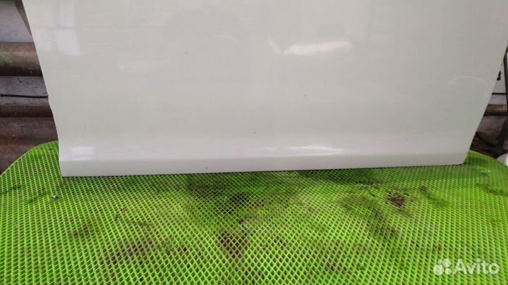 Передняя правая дверь Jetta 5