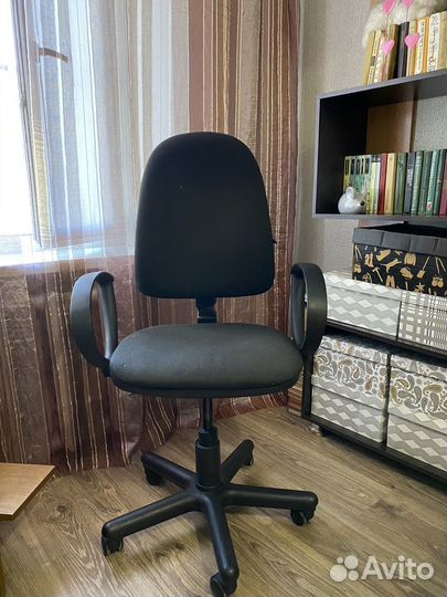 Компьютерное кресло