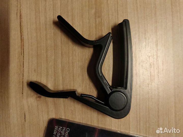 Каподастр для гитары. Новый