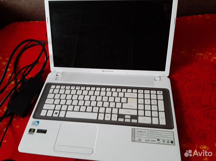 Ноутбук Packard Bell LV44HC VG70