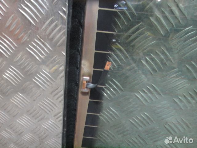 Стекло Fiesta (13) седан зад с обогревом б\у (арт. 1895841 )