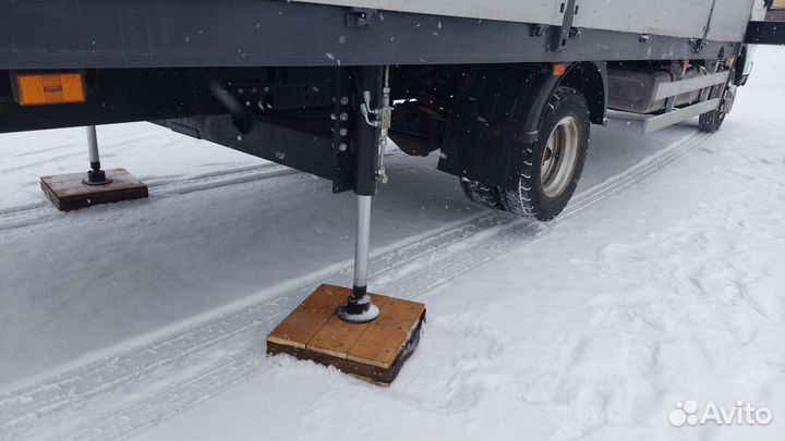 Бортовой грузовик Mitsubishi Fuso Canter с КМУ Rusman, 2021