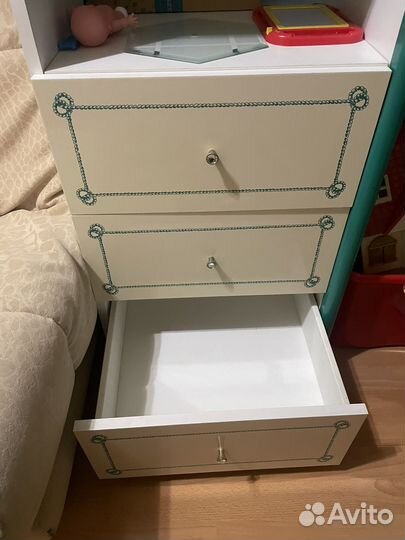 Стенка в спальню