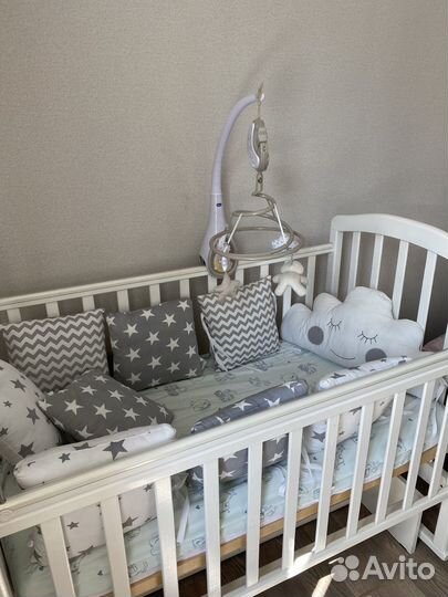 Бортики на детскую кроватку