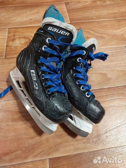 Хоккейные коньки bauer