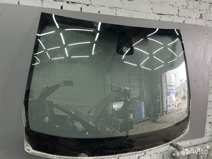 Лобовое стекло Renault fluence б/у