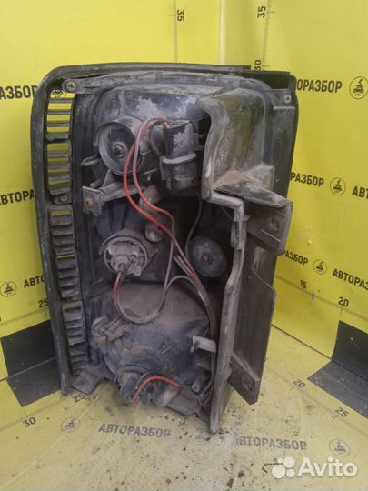 Задний правый фонарь Mitsubishi pajero 2.8