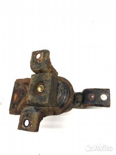 Опора кпп правая Mitsubishi Lancer уневерсал 1.6