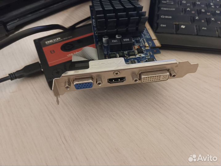 Видеокарта asus silent GeForce 210 1 Гб DDR3