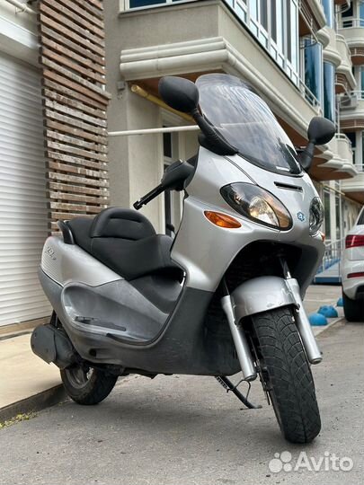 Piaggio X9