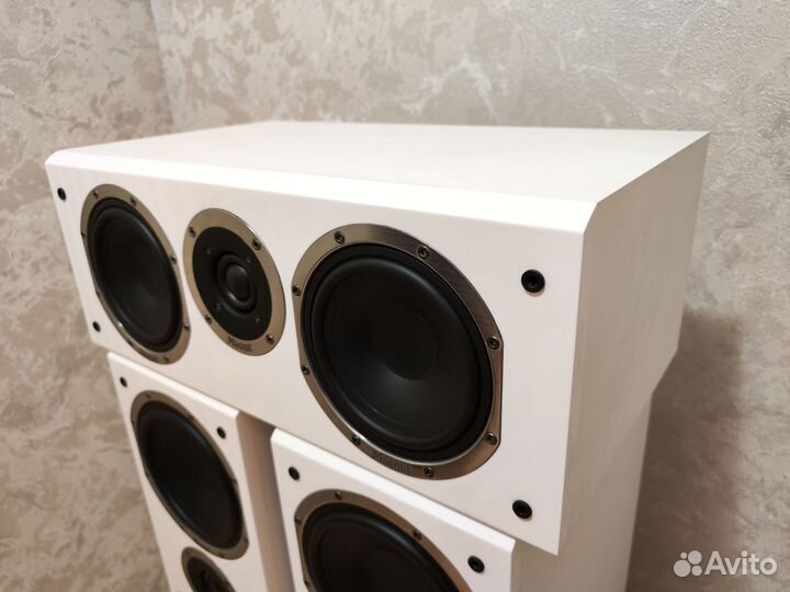 Центральная колонка Magnat Shadow 213