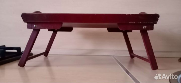 Поднос на ножках б/у