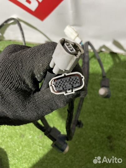 Парктроники Mitsubishi Pajero/Montero Sport 3