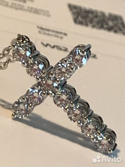 Золотой крестик с бриллиантами 1.4 карат