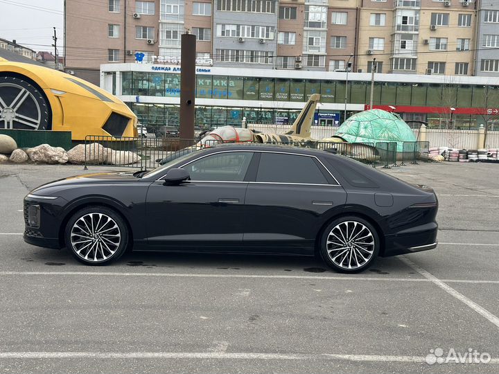 Hyundai Grandeur 2.5 AT, 2022, 9 000 км