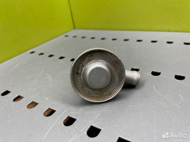 Демпфер давления топлива Mercedes W123 M110.989