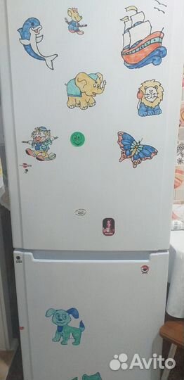 Холодильник Hotpoint ariston
