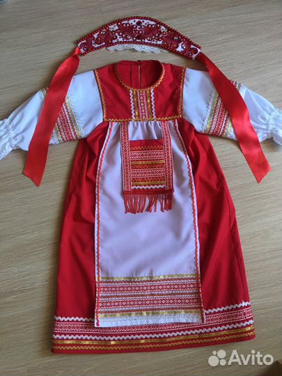 Платье с кокошником 116