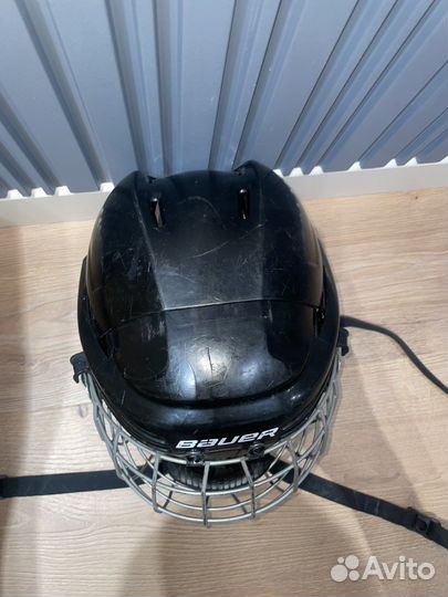 Хоккейный шлем для начинающих