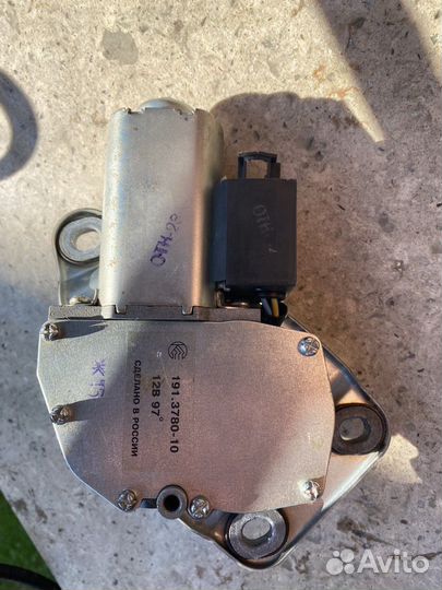Моторчик дворника в сборе LADA granta