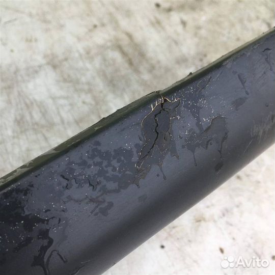 Молдинг заднего бампера центральный Вольво C40