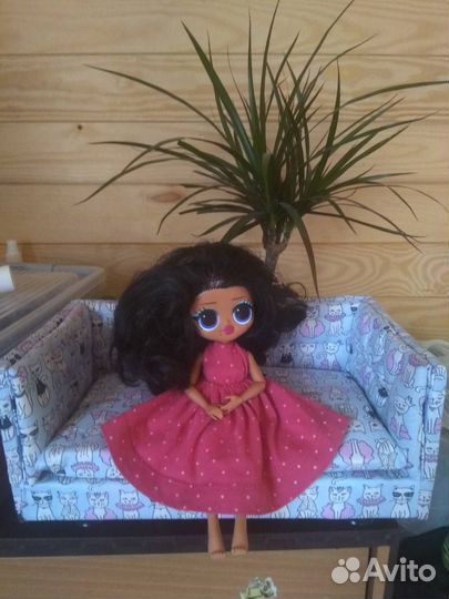 Диван для кукол ручной работы