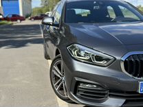 BMW 1 серия 1.5 AMT, 2020, 118 500 км, с пробегом, цена 2 090 000 руб.