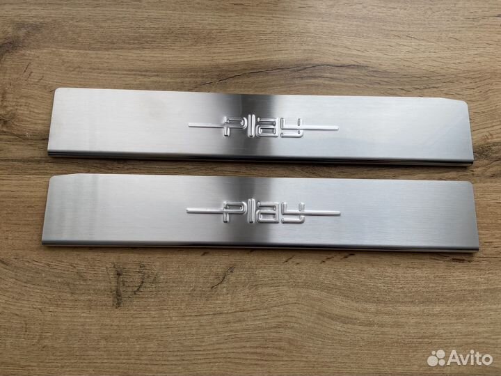 Оригинальные накладки Play для Renault Kaptur