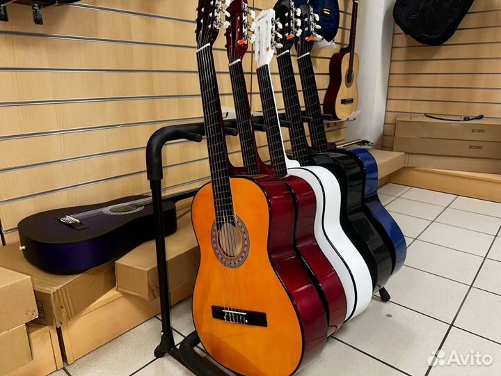 Гитара классическая полноразмерная