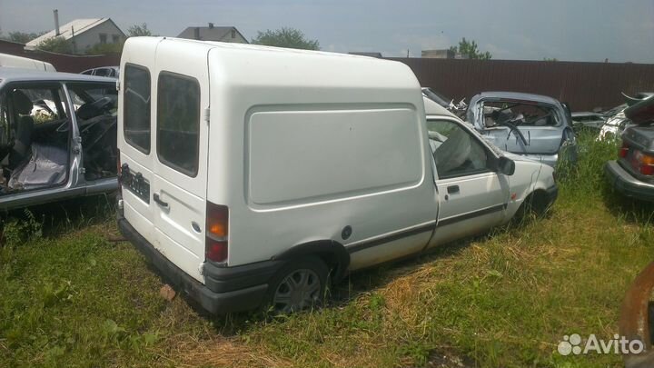 Форд курьер по запчастям