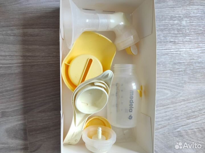 Ручной молокоотсос medela harmony