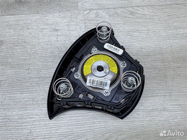 Подушка безопасности в руль Hyundai I30 хетчбэк