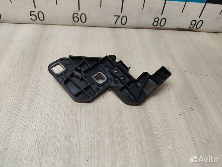 Б/У Кронштейн фары левой Mercedes X253#002