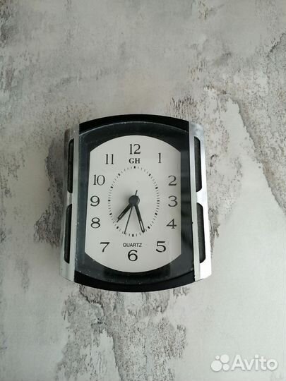 Часы будильник