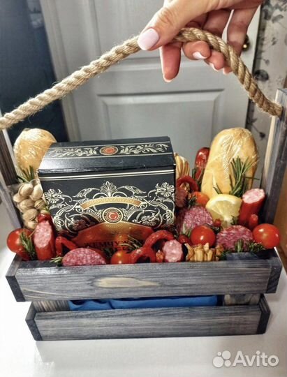 Корзины сервировочные/ ящики декоративные