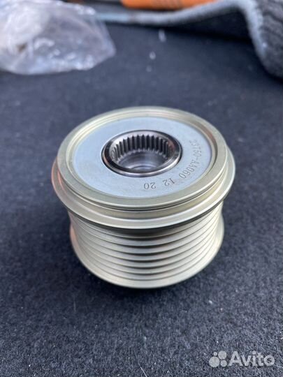 Обгонная муфта генератора GJ2