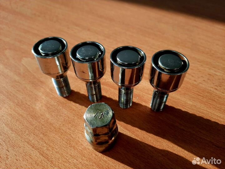 Болты секретки на колеса M12 х 1.5