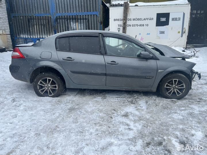 Renault Megane 2 в разборе
