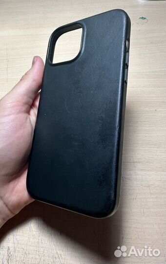 Кожаный чехол на iPhone 13 pro max