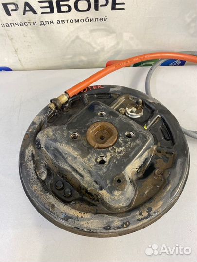 Тормозной барабан в сборе задний правый Renault