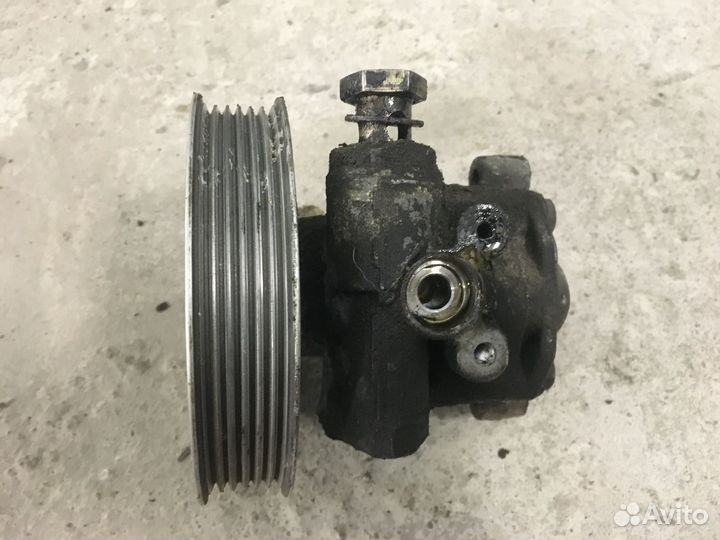 Гур Audi A4 B6 (4166)