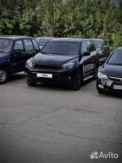 Toyota RAV4 2.0 AT, 2008, 230 000 км