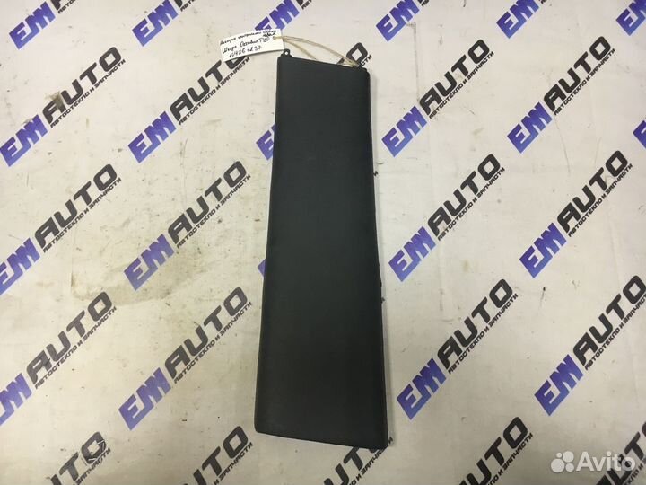 Накладка средней стойки левая Шкода Октавия тур