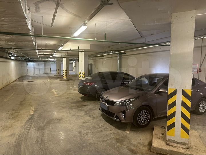 Машиноместо, 26 м²