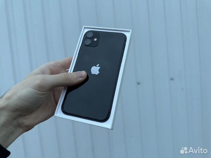 iPhone 11, 64 ГБ