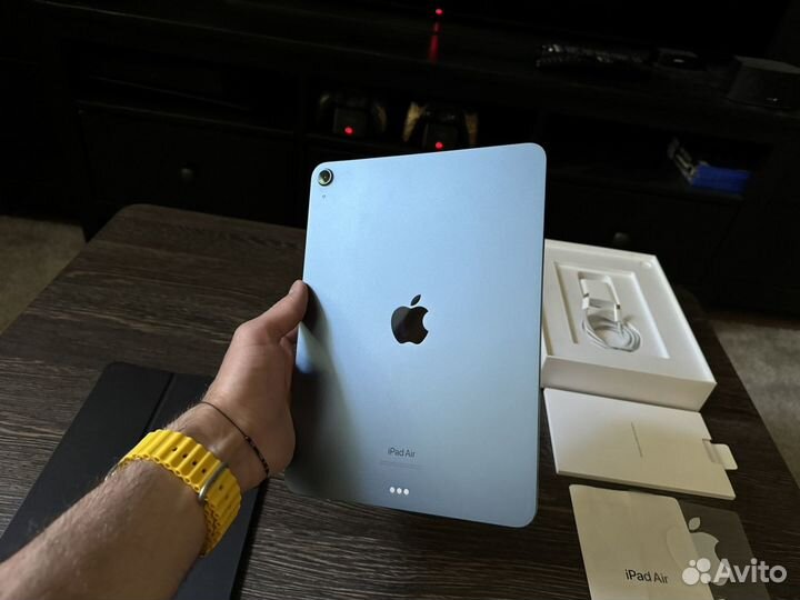 iPad Air M1 2023 256 (комплект)