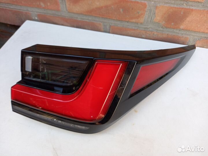 Фонарь правый задний lexus NX Z2. 81550-78190