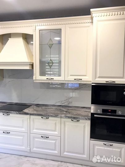 Кухонный гарнитур классика любой сложности